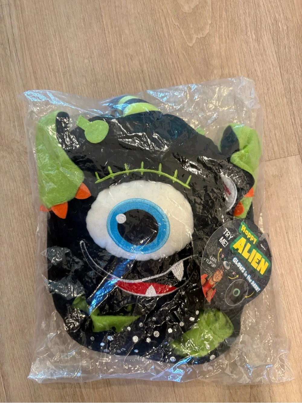 Happy Alien Glow in the Dark Hat Flip Up YES NO Ears Kids Novelty Plush Cap